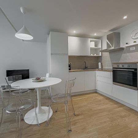 Realkasa Ferriera B Apartment Bologna Bagian luar foto