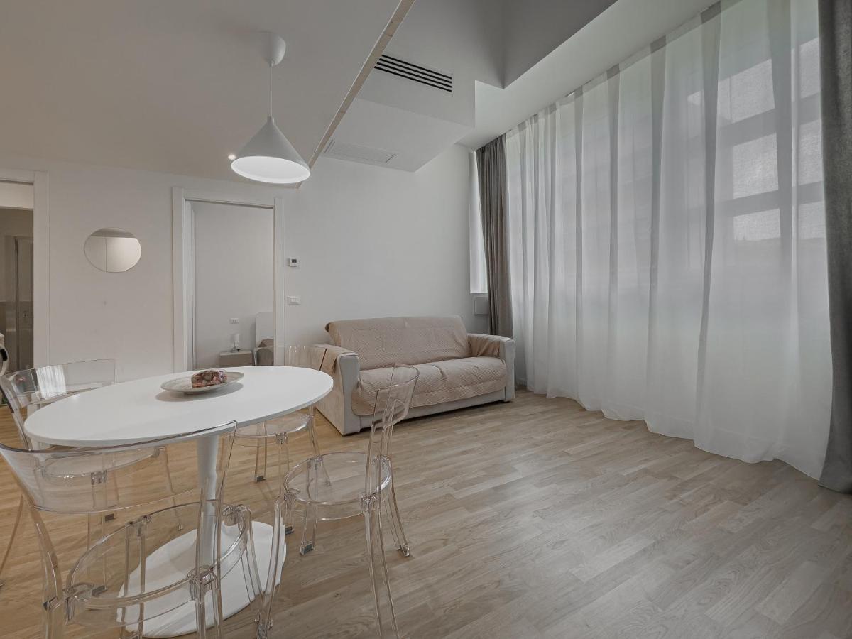 Realkasa Ferriera B Apartment Bologna Bagian luar foto